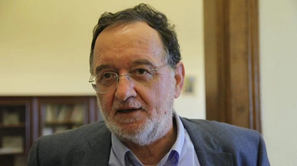 Λαφαζάνης: «Απαράδεκτες και ατεκμηρίωτες» οι απελάσεις Ρώσων διπλωματών